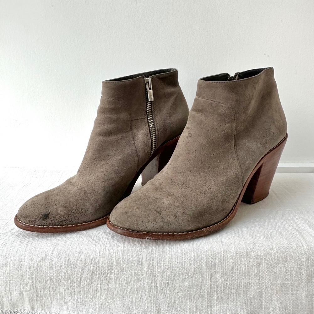 Loeffler Randall Ella Suede Ankle Boots Block Heel Zip Closure Taupe Size 10
